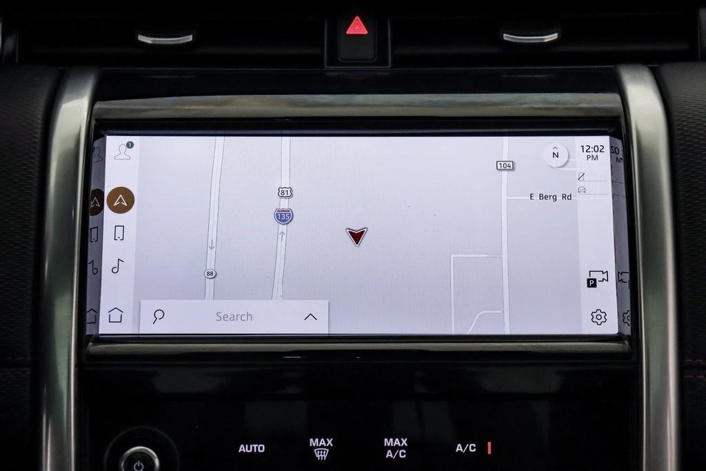 2023 Land Rover Discovery 5th Gen - Image 18 of 21