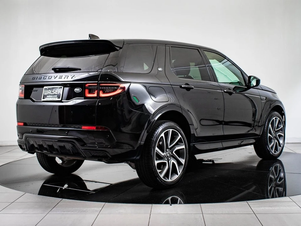 2023 Land Rover Discovery 5th Gen - Image 7 of 21