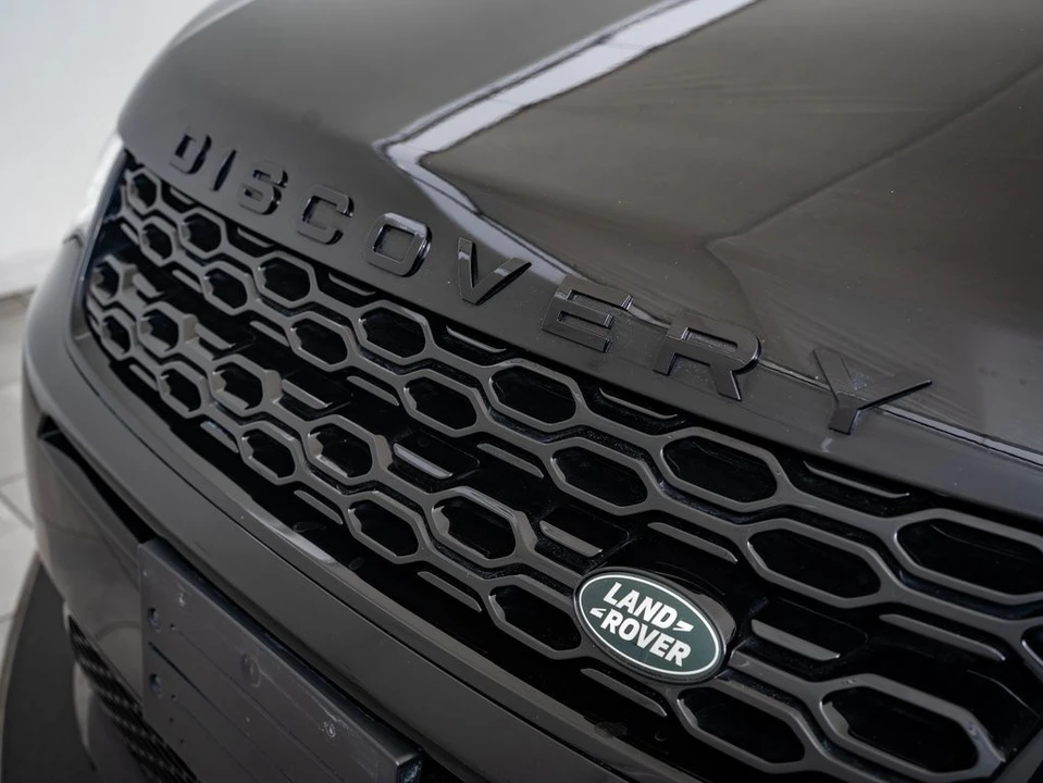 2023 Land Rover Discovery 5th Gen - Image 3 of 21