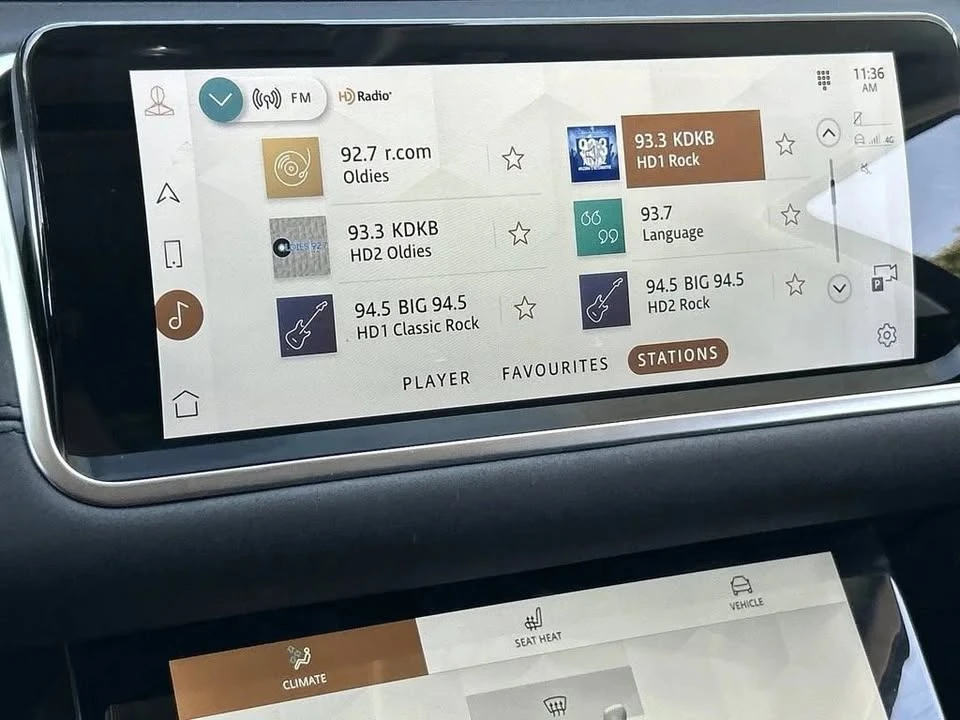 2023 Land Rover Range Rover Evoque 2nd Gen - Image 13 of 20