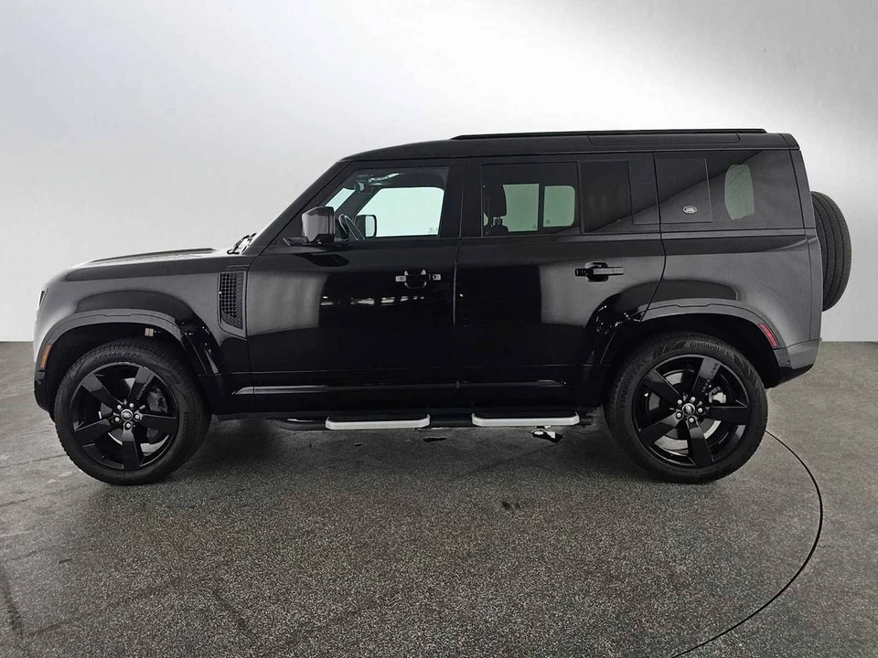 2023 Land Rover Defender L663 - Image 2 of 6