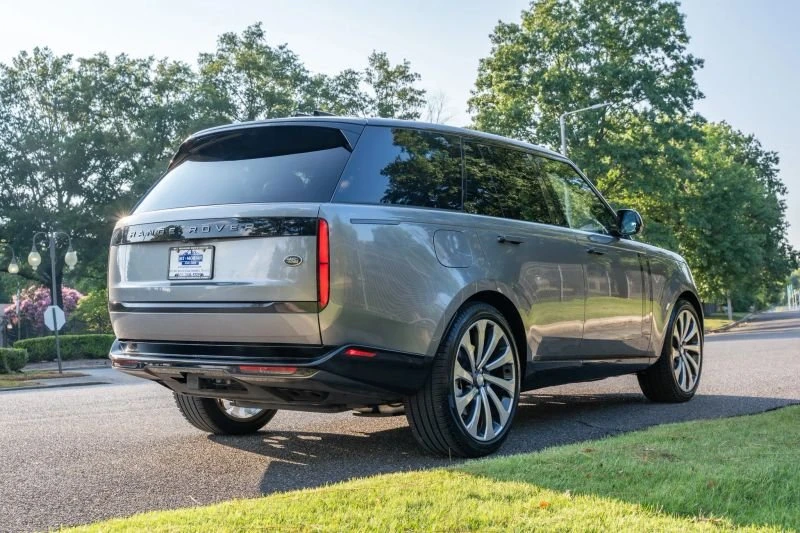 2023 Land Rover Range Rover L460 - Image 5 of 20