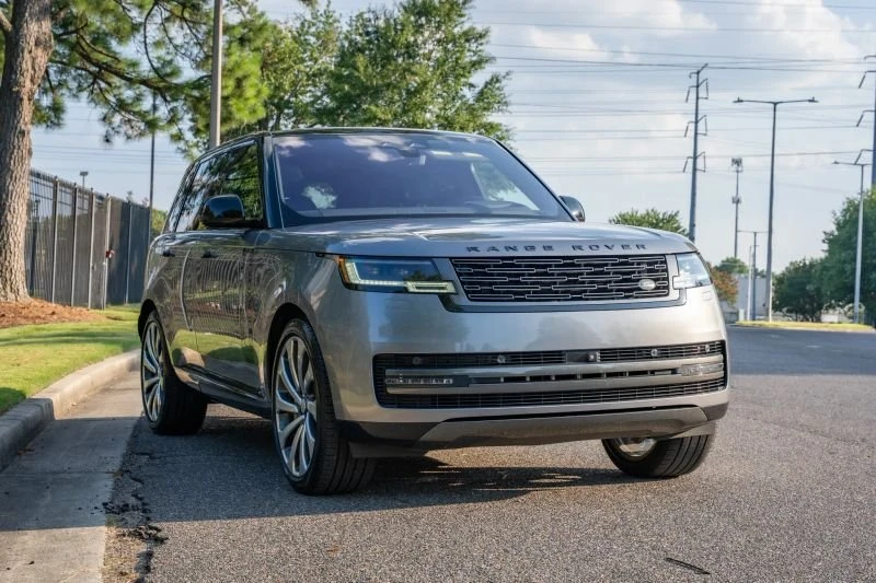 2023 Land Rover Range Rover L460 - Image 3 of 20