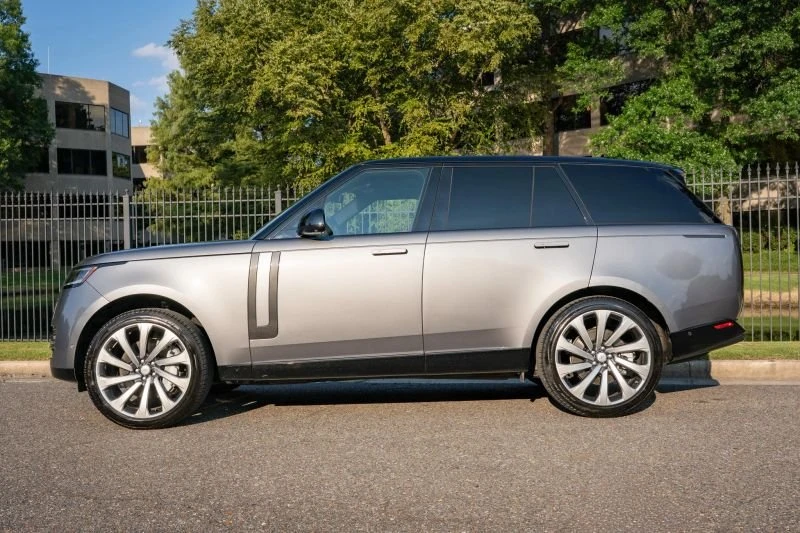 2023 Land Rover Range Rover L460 - Image 9 of 20