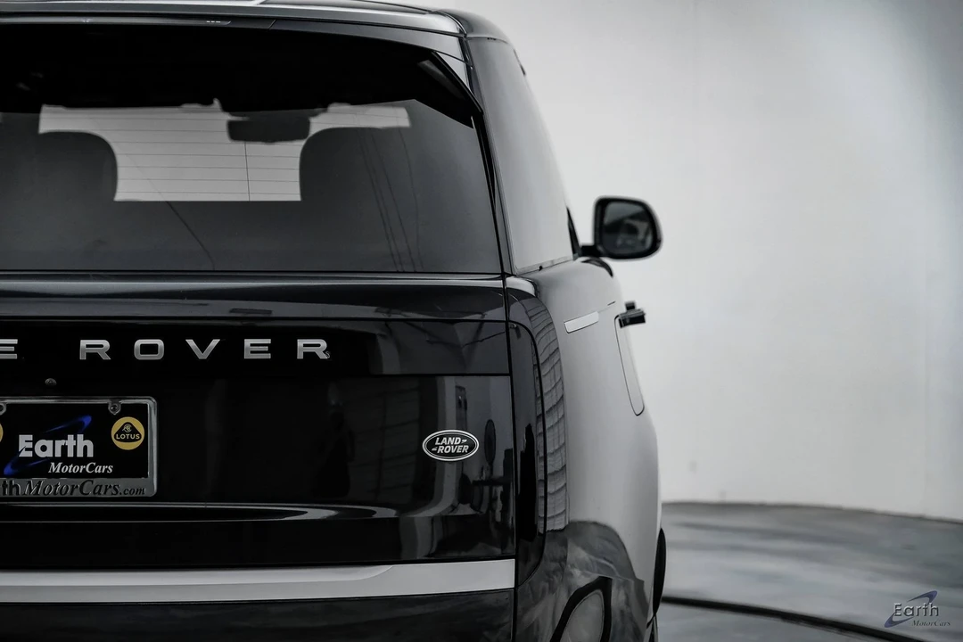 2023 Land Rover Range Rover L460 - Image 12 of 12
