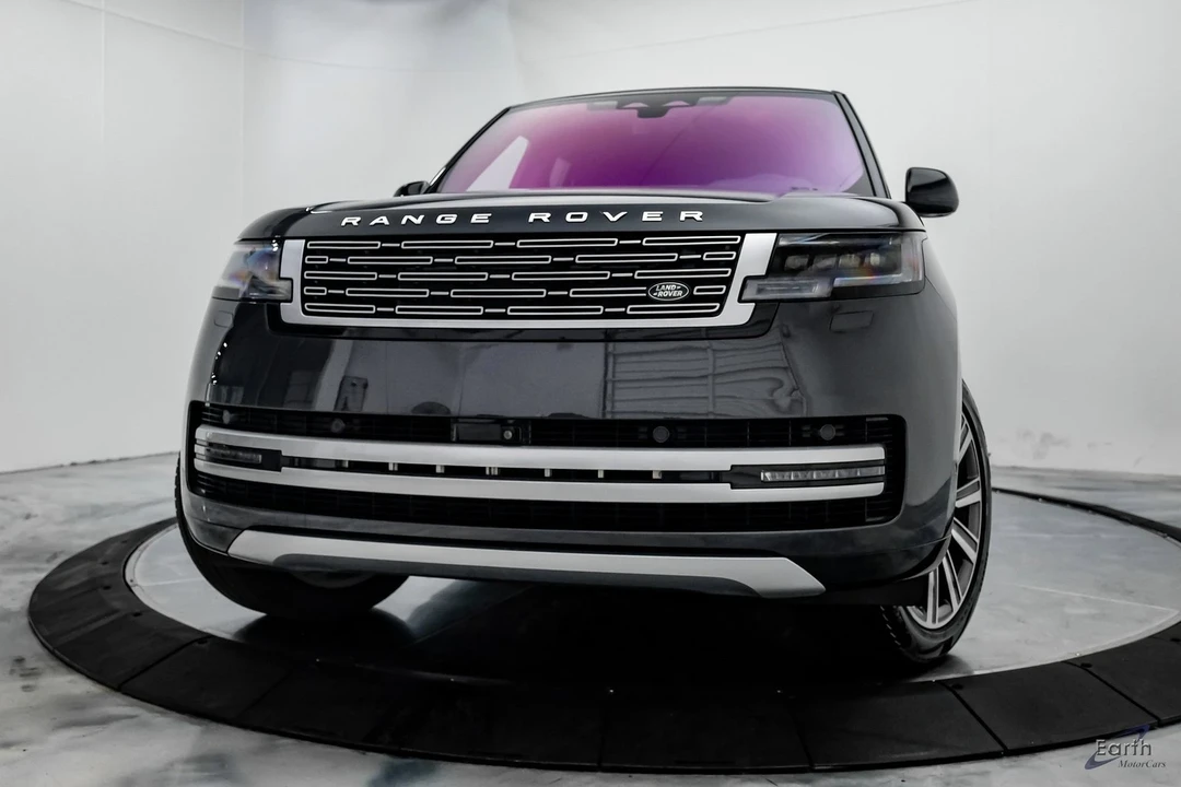 2023 Land Rover Range Rover L460 - Image 3 of 12