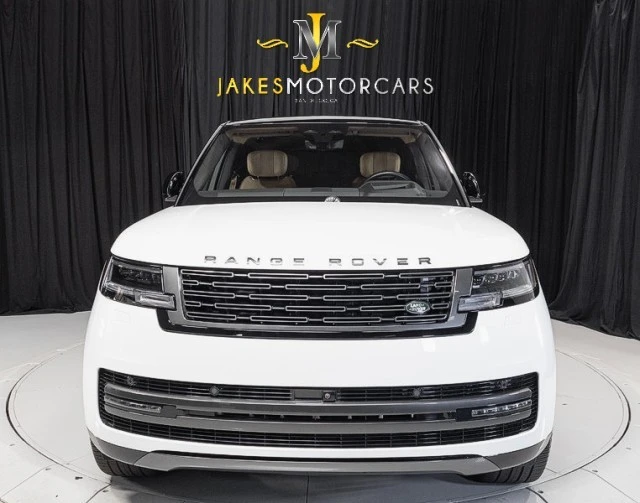 2023 Land Rover Range Rover L460 - Image 18 of 24
