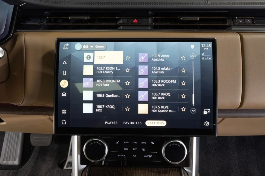 2023 Land Rover Range Rover L460 - Image 29 of 31