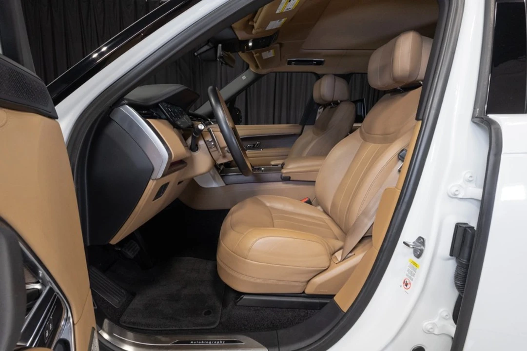 2023 Land Rover Range Rover L460 - Image 21 of 31