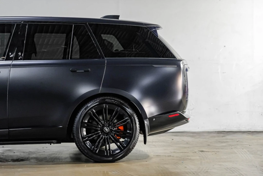 2023 Land Rover Range Rover L460 - Image 20 of 31