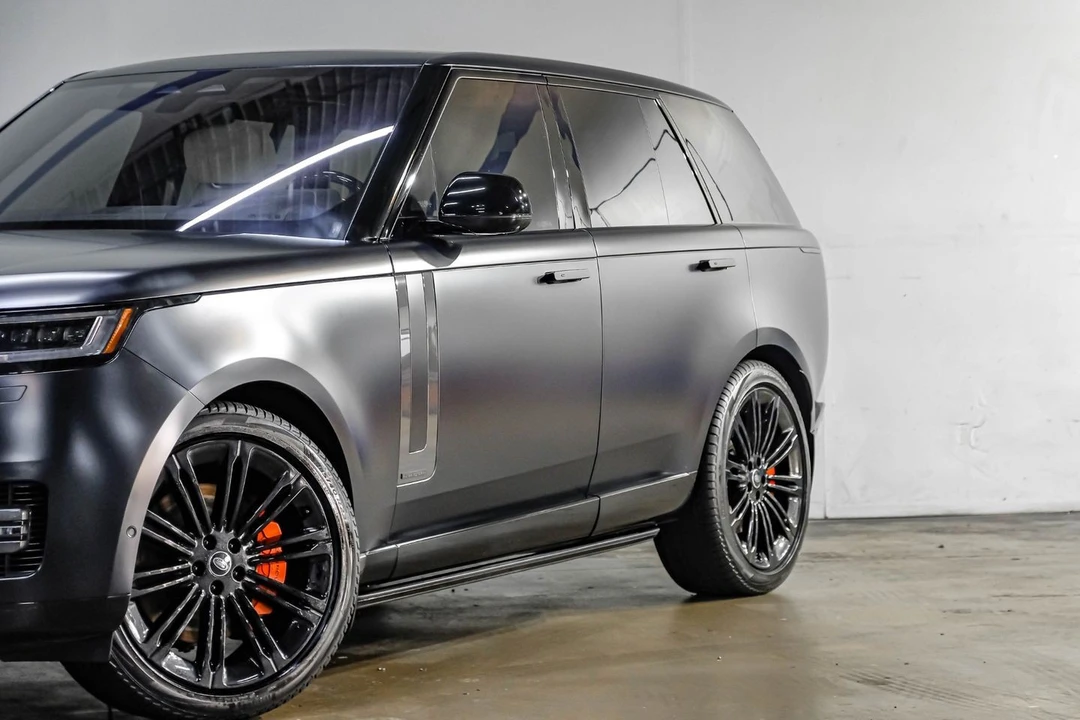 2023 Land Rover Range Rover L460 - Image 11 of 31