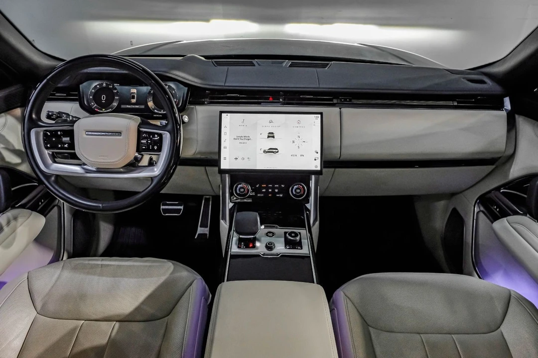 2023 Land Rover Range Rover L460 - Image 22 of 31