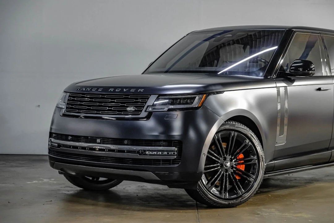 2023 Land Rover Range Rover L460 - Image 10 of 31