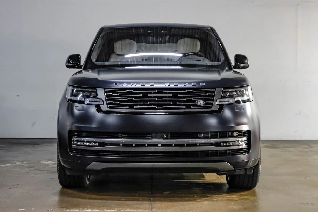 2023 Land Rover Range Rover L460 - Image 8 of 31