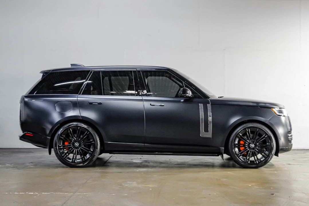 2023 Land Rover Range Rover L460 - Image 12 of 31
