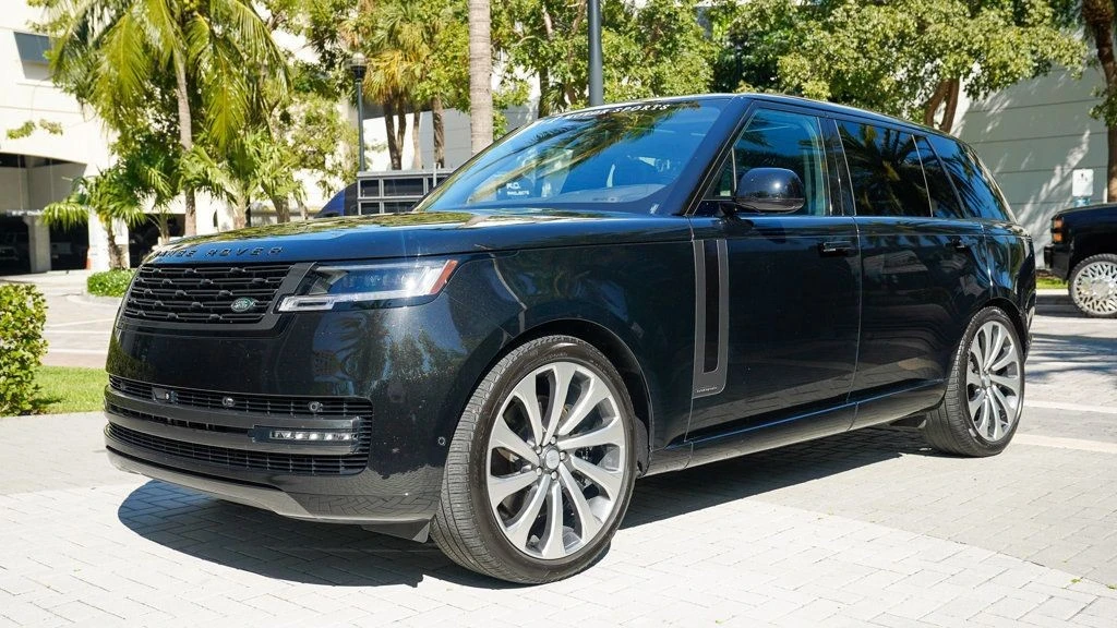 2023 Land Rover Range Rover L460 - Image 8 of 21