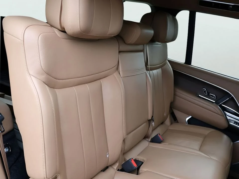 2023 Land Rover Range Rover L460 - Image 13 of 20