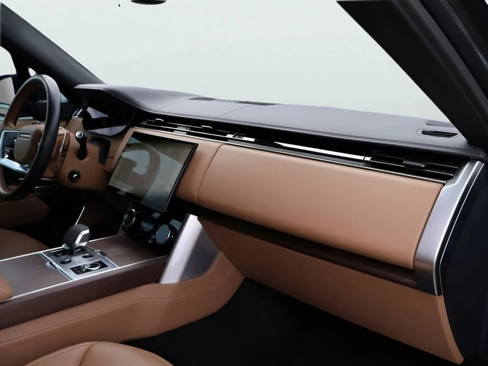 2023 Land Rover Range Rover L460 - Image 10 of 20