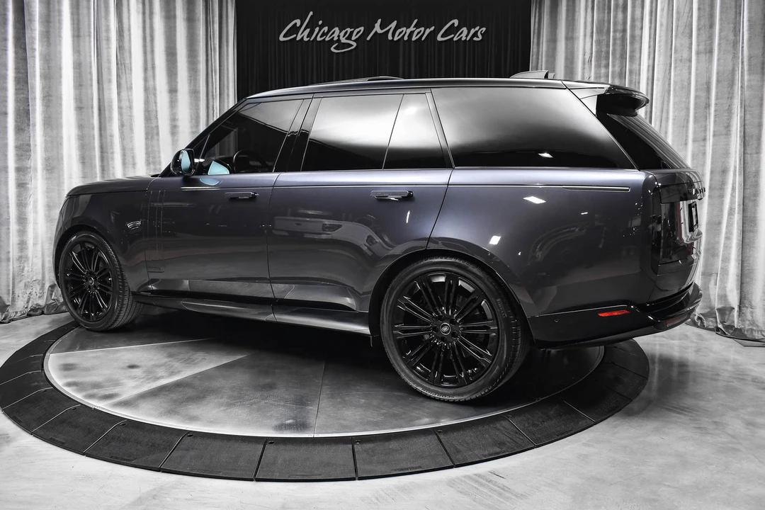 2023 Land Rover Range Rover L460 - Image 3 of 31