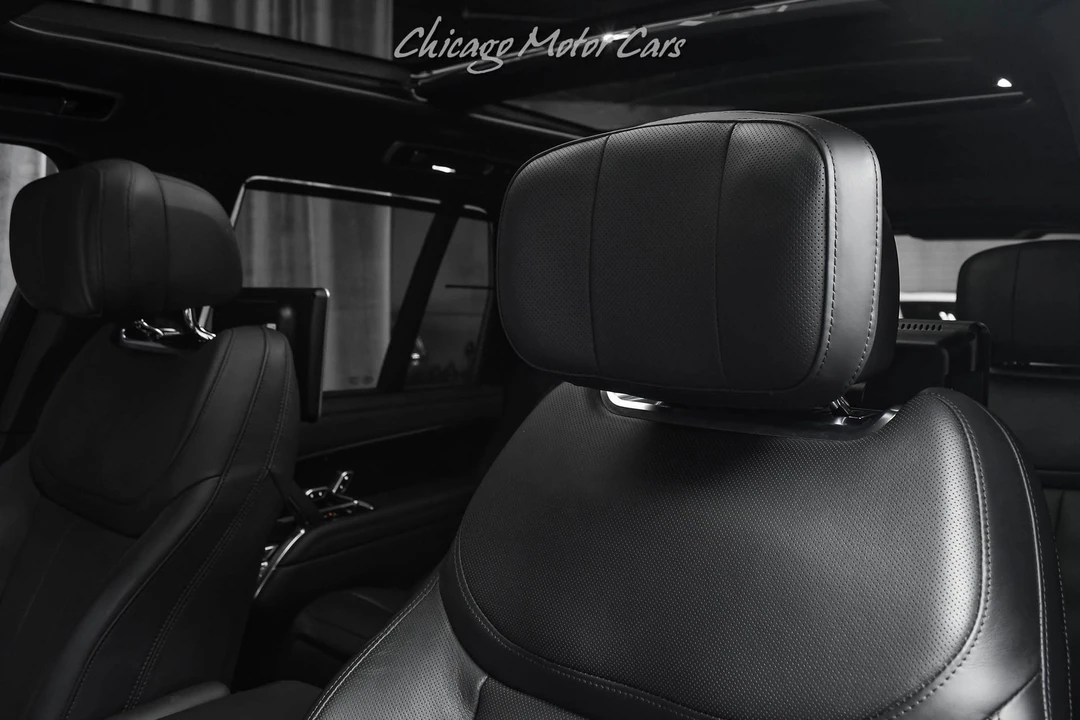 2023 Land Rover Range Rover L460 - Image 21 of 31