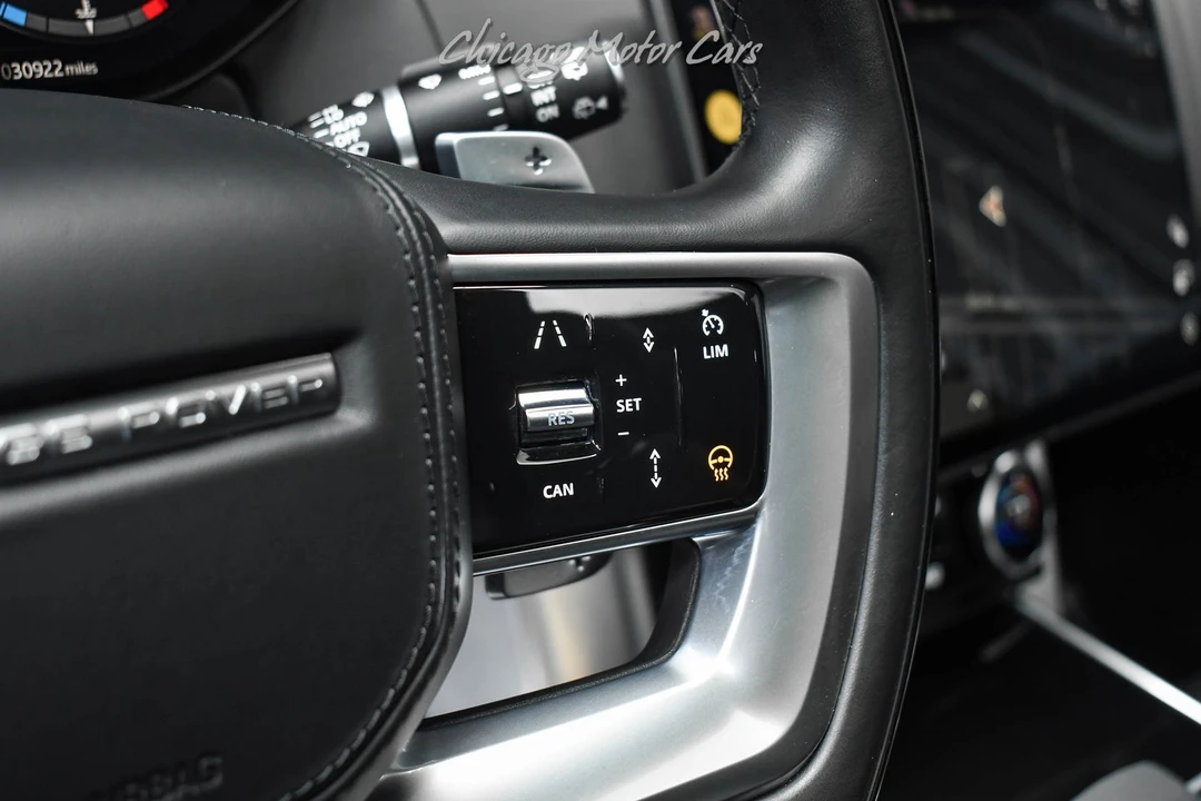 2023 Land Rover Range Rover L460 - Image 10 of 31
