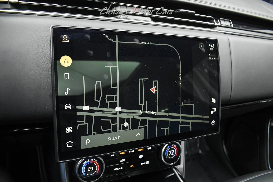 2023 Land Rover Range Rover L460 - Image 12 of 31
