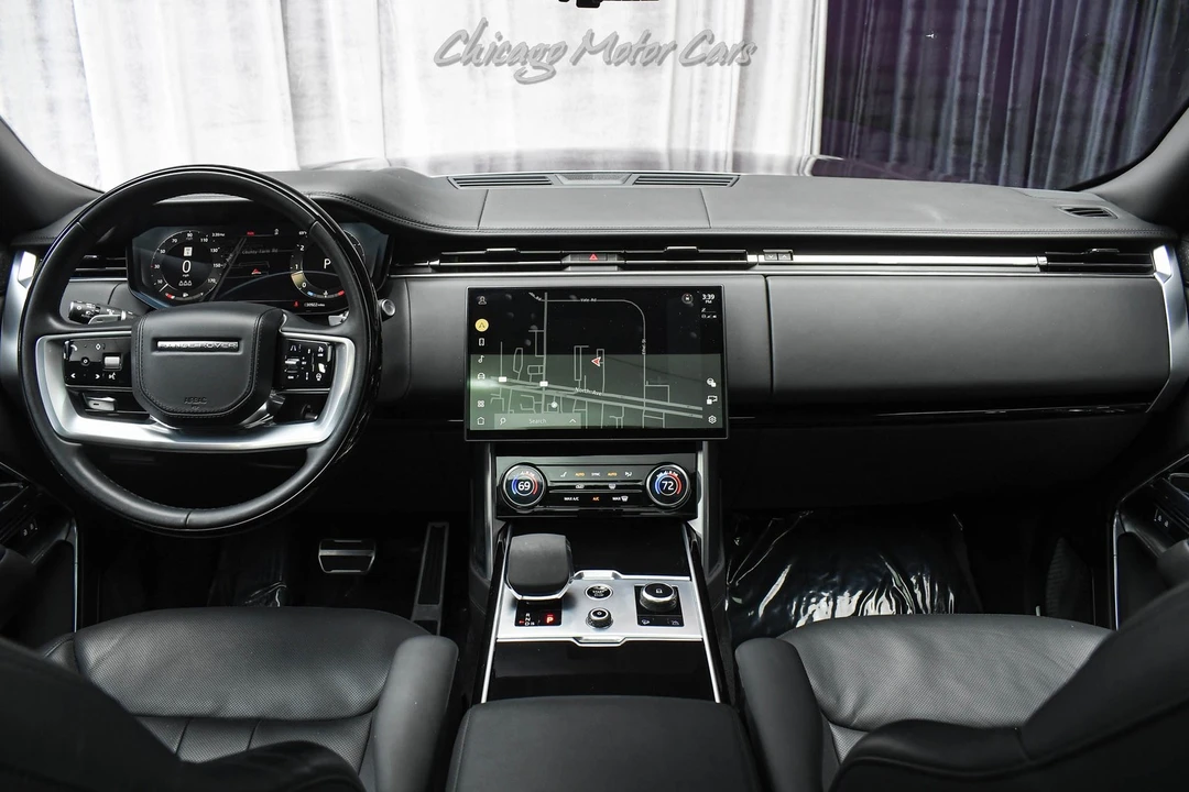 2023 Land Rover Range Rover L460 - Image 23 of 31