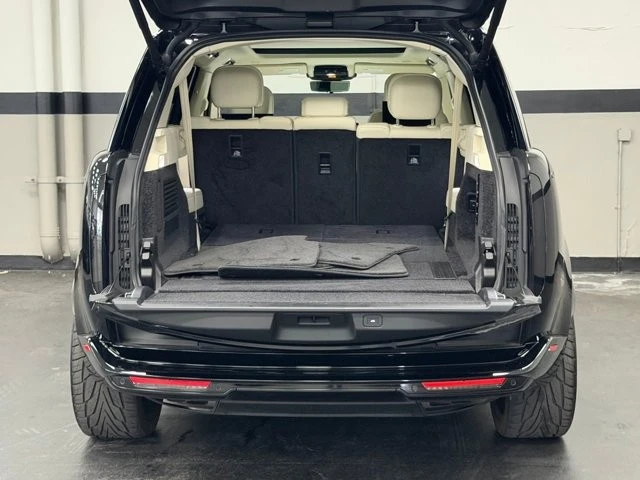 2023 Land Rover Range Rover L460 - Image 15 of 31