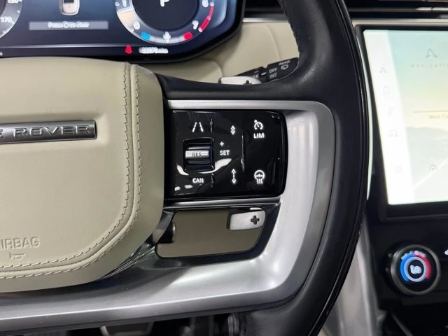 2023 Land Rover Range Rover L460 - Image 28 of 31
