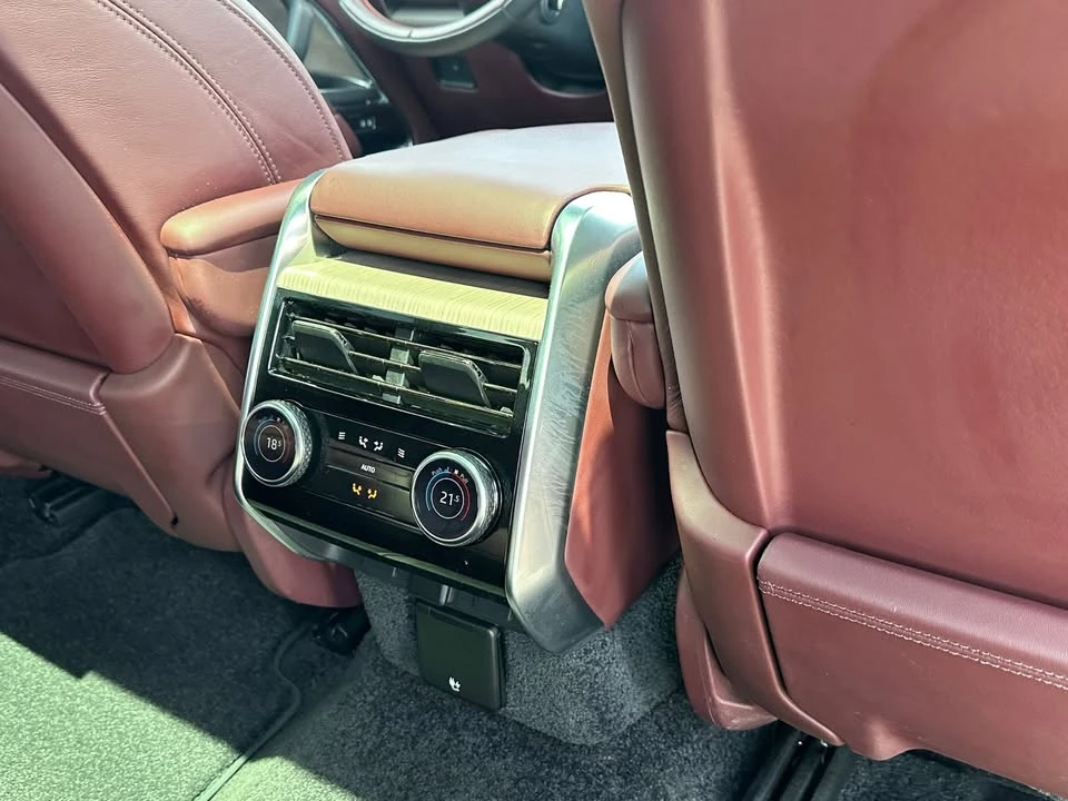 2023 Land Rover Range Rover L460 - Image 16 of 20