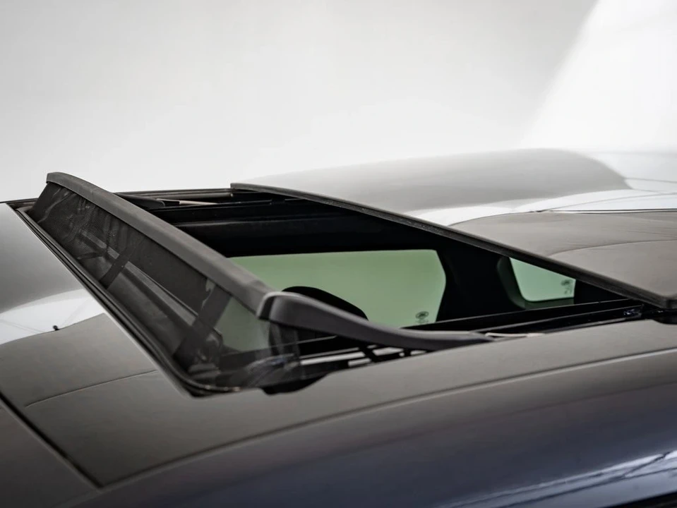 2023 Land Rover Range Rover L460 - Image 14 of 21