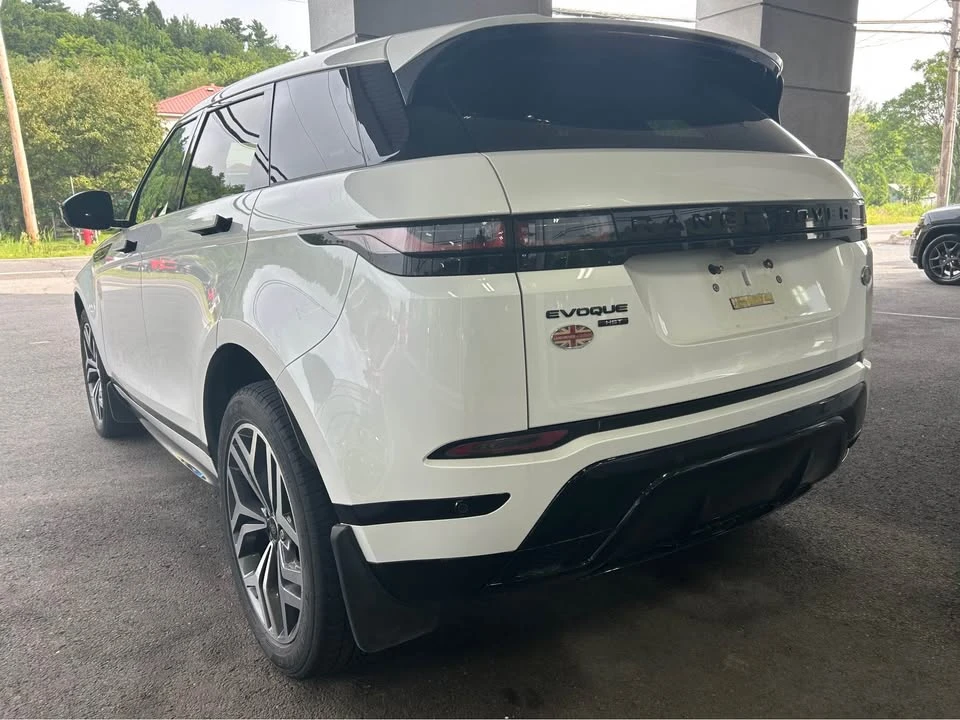 2023 Land Rover Range Rover Evoque 2nd Gen - Image 10 of 10