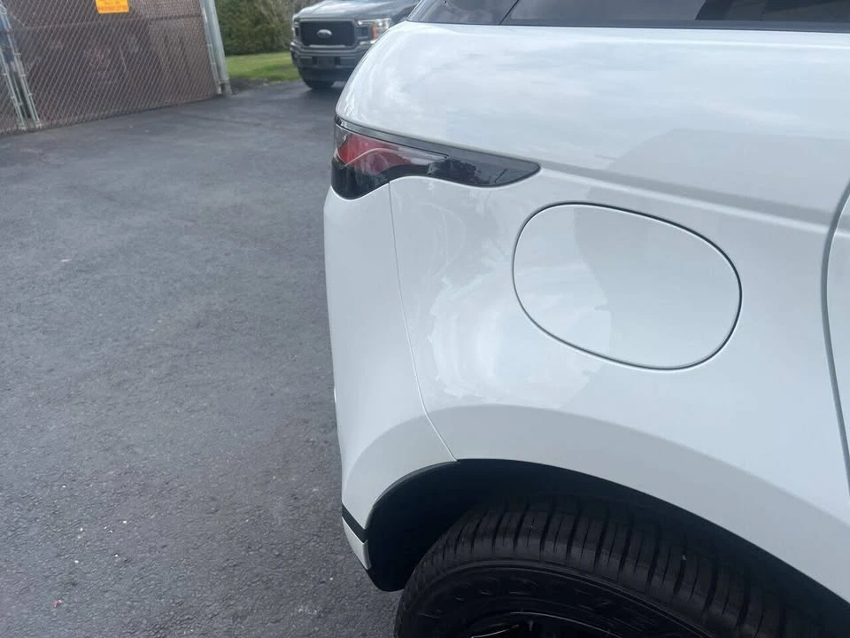 2023 Land Rover Range Rover Evoque 2nd Gen - Image 15 of 19