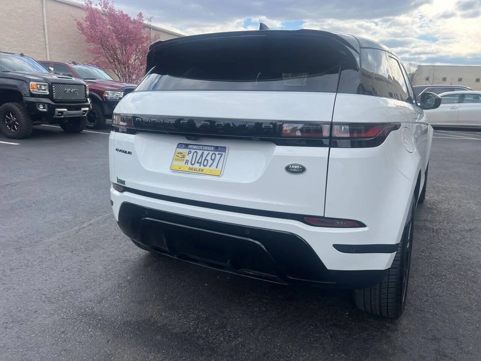 2023 Land Rover Range Rover Evoque 2nd Gen - Image 16 of 19