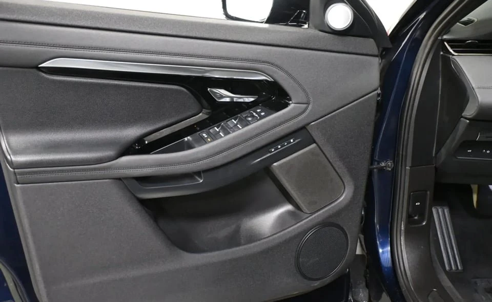 2023 Land Rover Range Rover Evoque 2nd Gen - Image 11 of 20