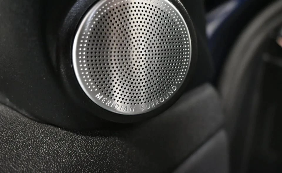 2023 Land Rover Range Rover Evoque 2nd Gen - Image 12 of 20
