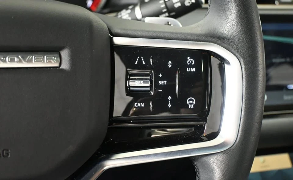 2023 Land Rover Range Rover Evoque 2nd Gen - Image 16 of 20