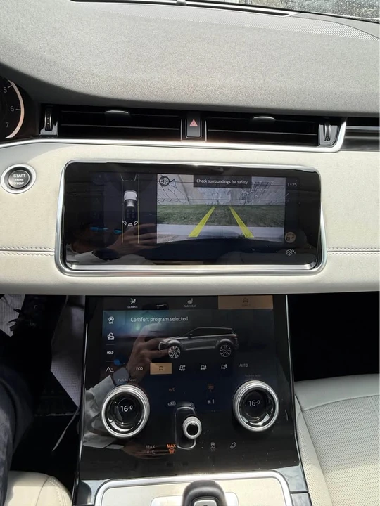 2023 Land Rover Range Rover Evoque 2nd Gen - Image 8 of 13