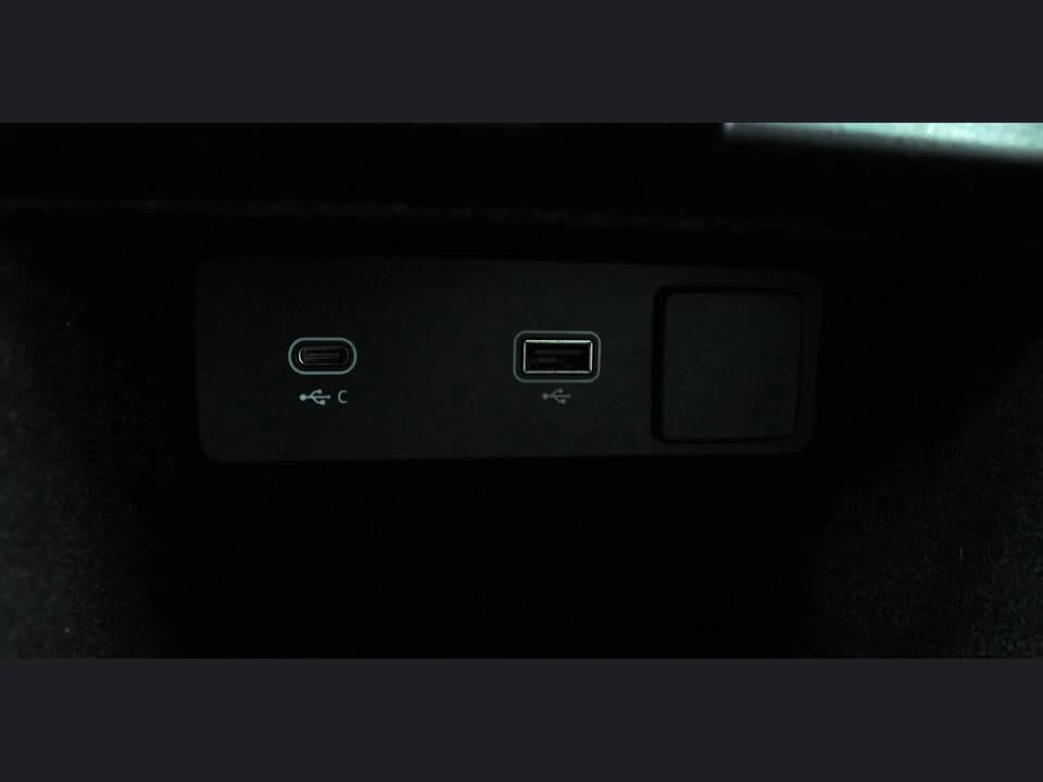 2023 Land Rover Range Rover Evoque 2nd Gen - Image 15 of 20
