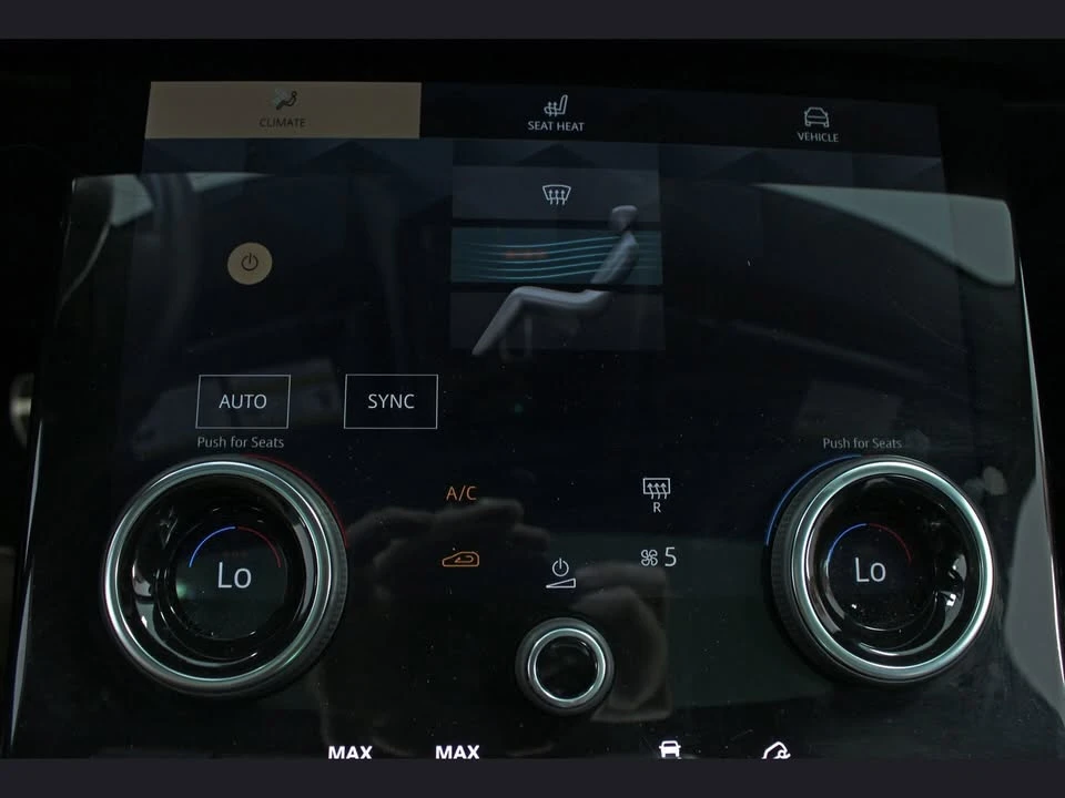 2023 Land Rover Range Rover Evoque 2nd Gen - Image 17 of 20