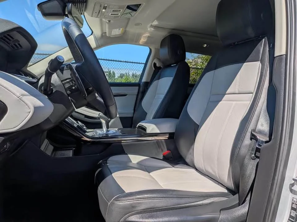 2023 Land Rover Range Rover Evoque 2nd Gen - Image 3 of 4