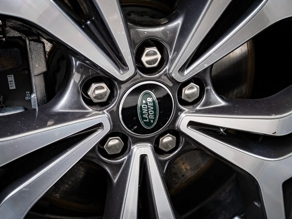 2023 Land Rover Range Rover Evoque 2nd Gen - Image 7 of 21