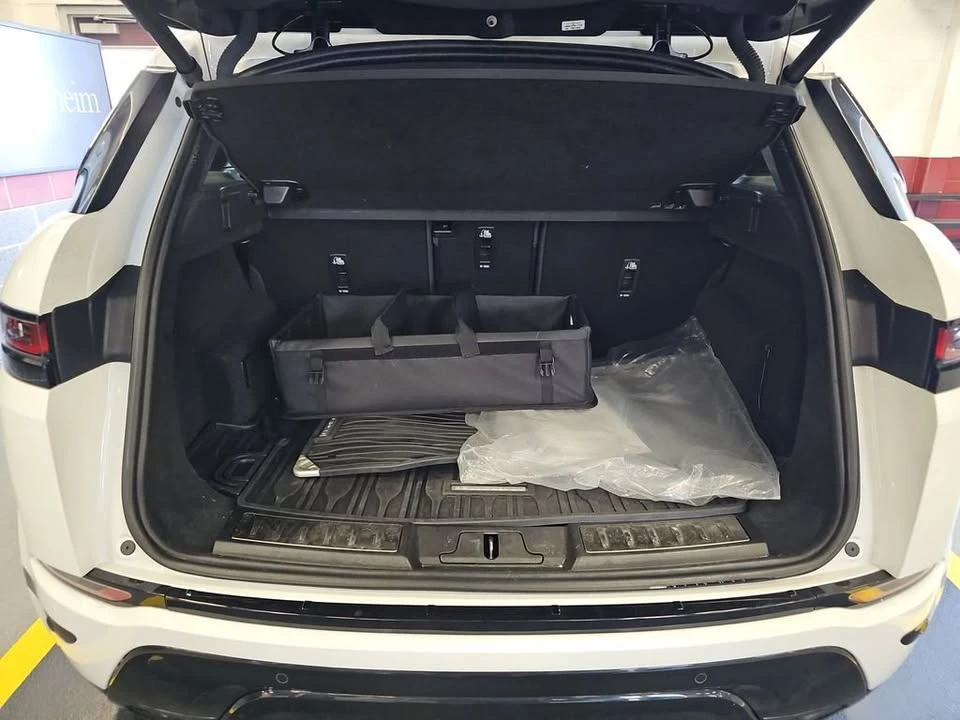 2023 Land Rover Range Rover Evoque 2nd Gen - Image 8 of 11