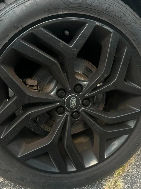 2023 Land Rover Range Rover Evoque 2nd Gen - Image 14 of 15