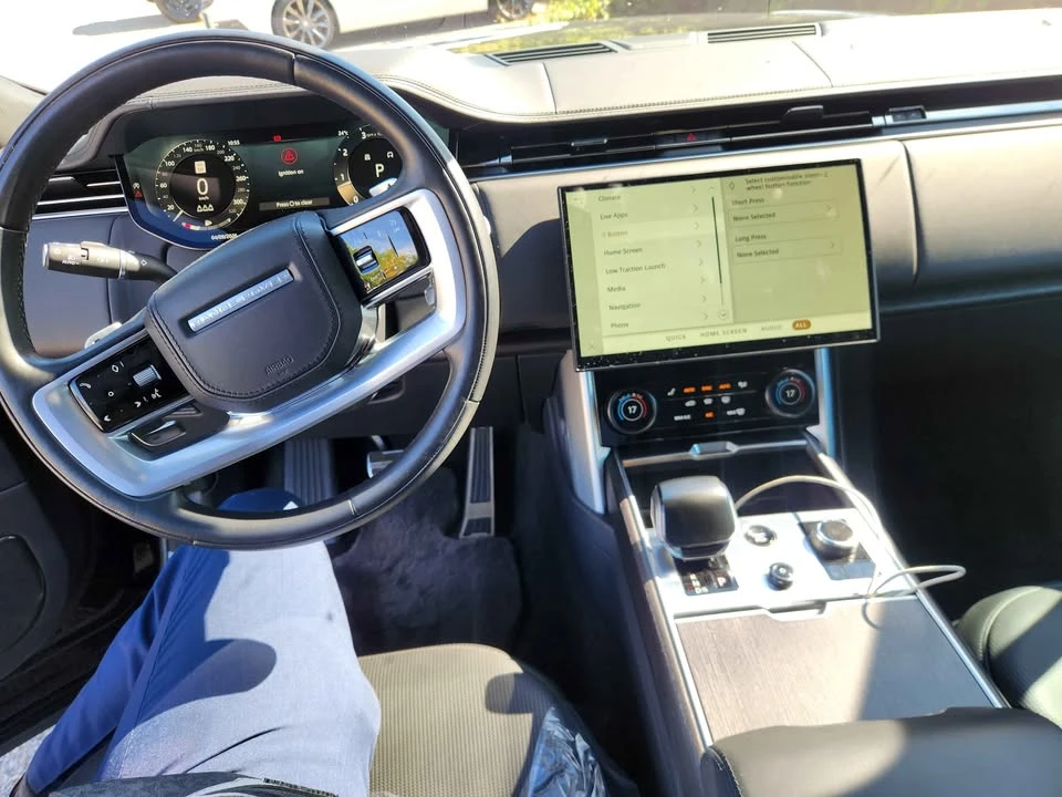 2023 Land Rover Range Rover L460 - Image 16 of 20