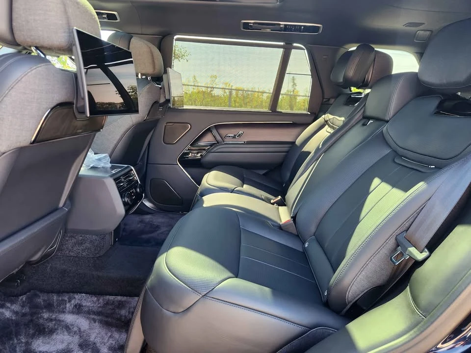 2023 Land Rover Range Rover L460 - Image 10 of 20