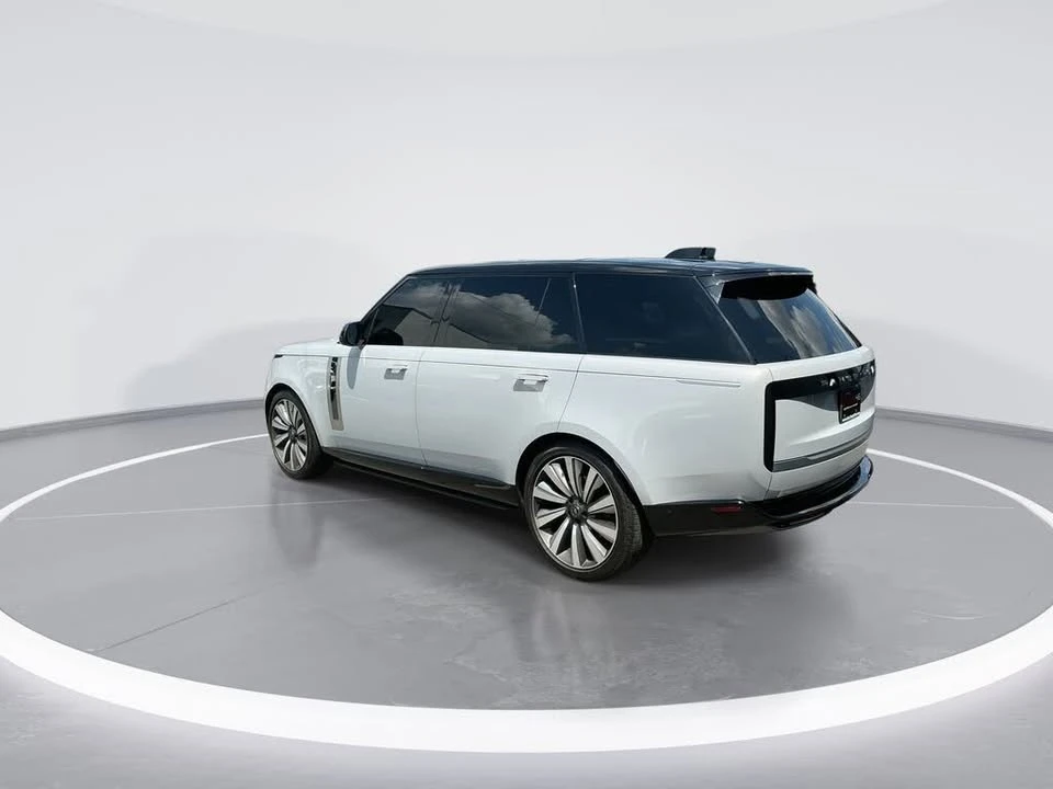 2023 Land Rover Range Rover L460 - Image 6 of 20
