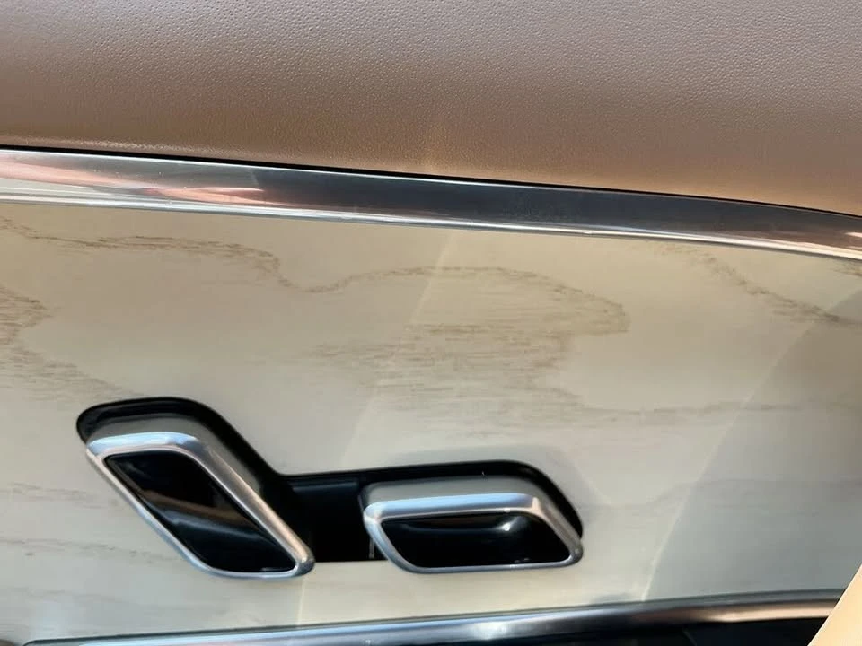2023 Land Rover Range Rover L460 - Image 12 of 20