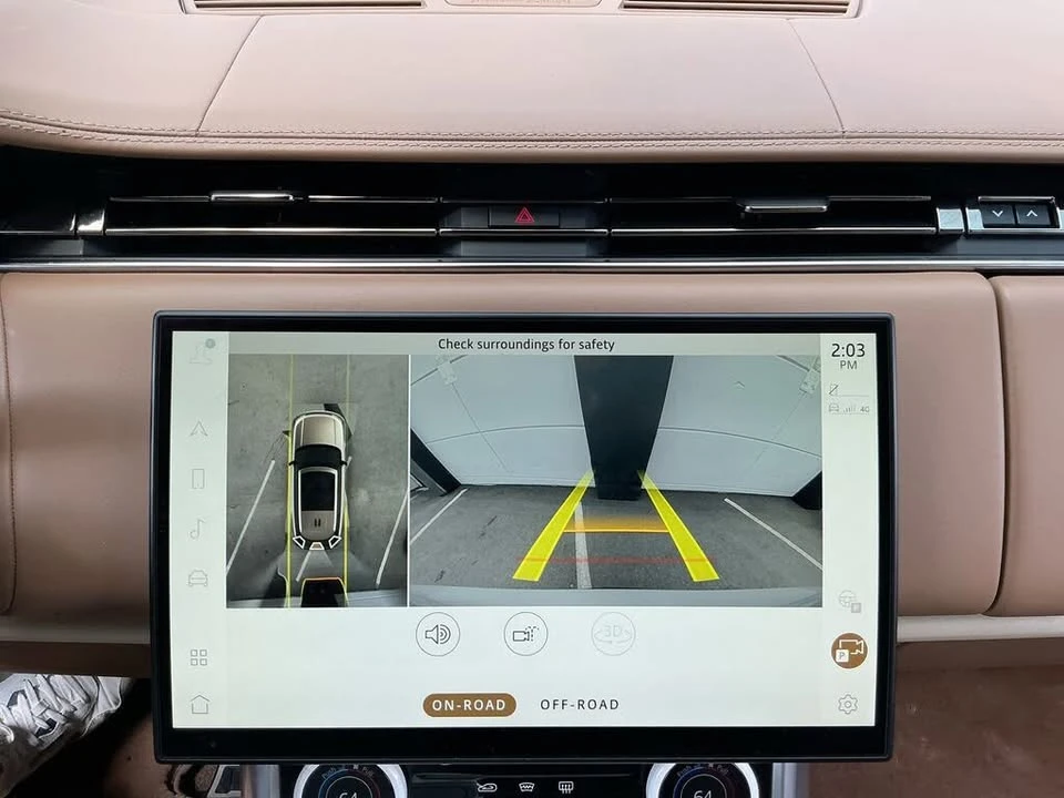 2023 Land Rover Range Rover L460 - Image 17 of 20