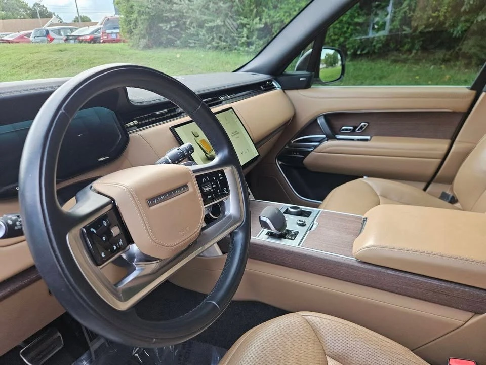 2023 Land Rover Range Rover L460 - Image 11 of 20